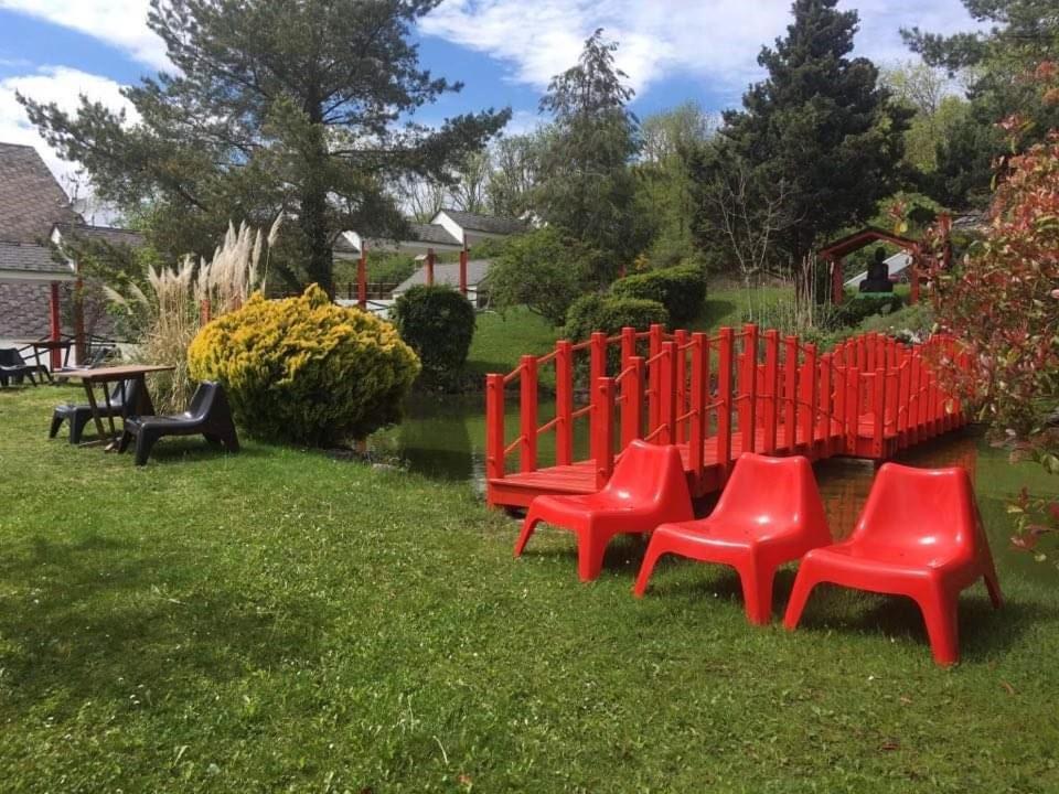 Tropical Hotel Durbuy Luaran gambar