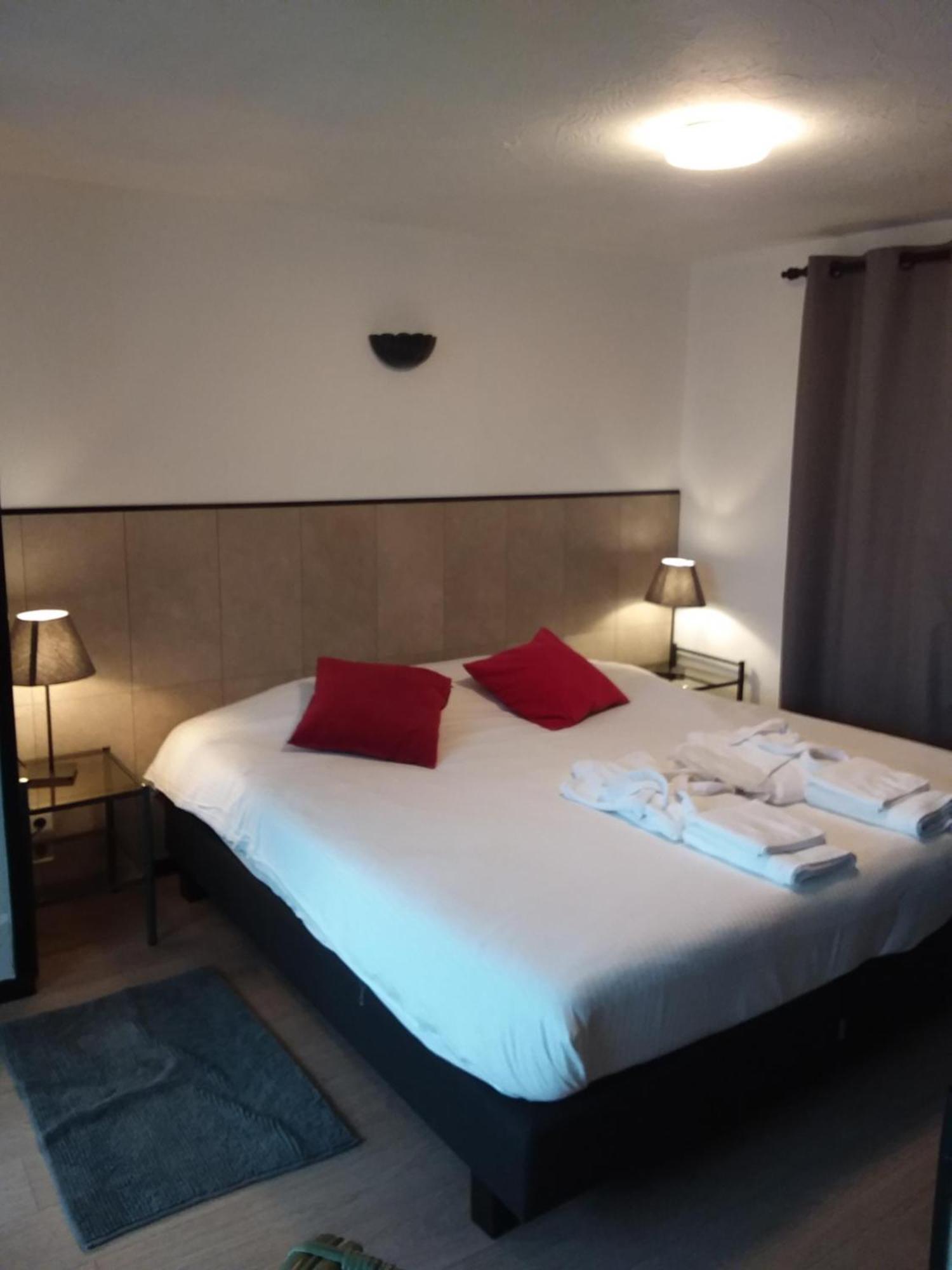 Tropical Hotel Durbuy Luaran gambar