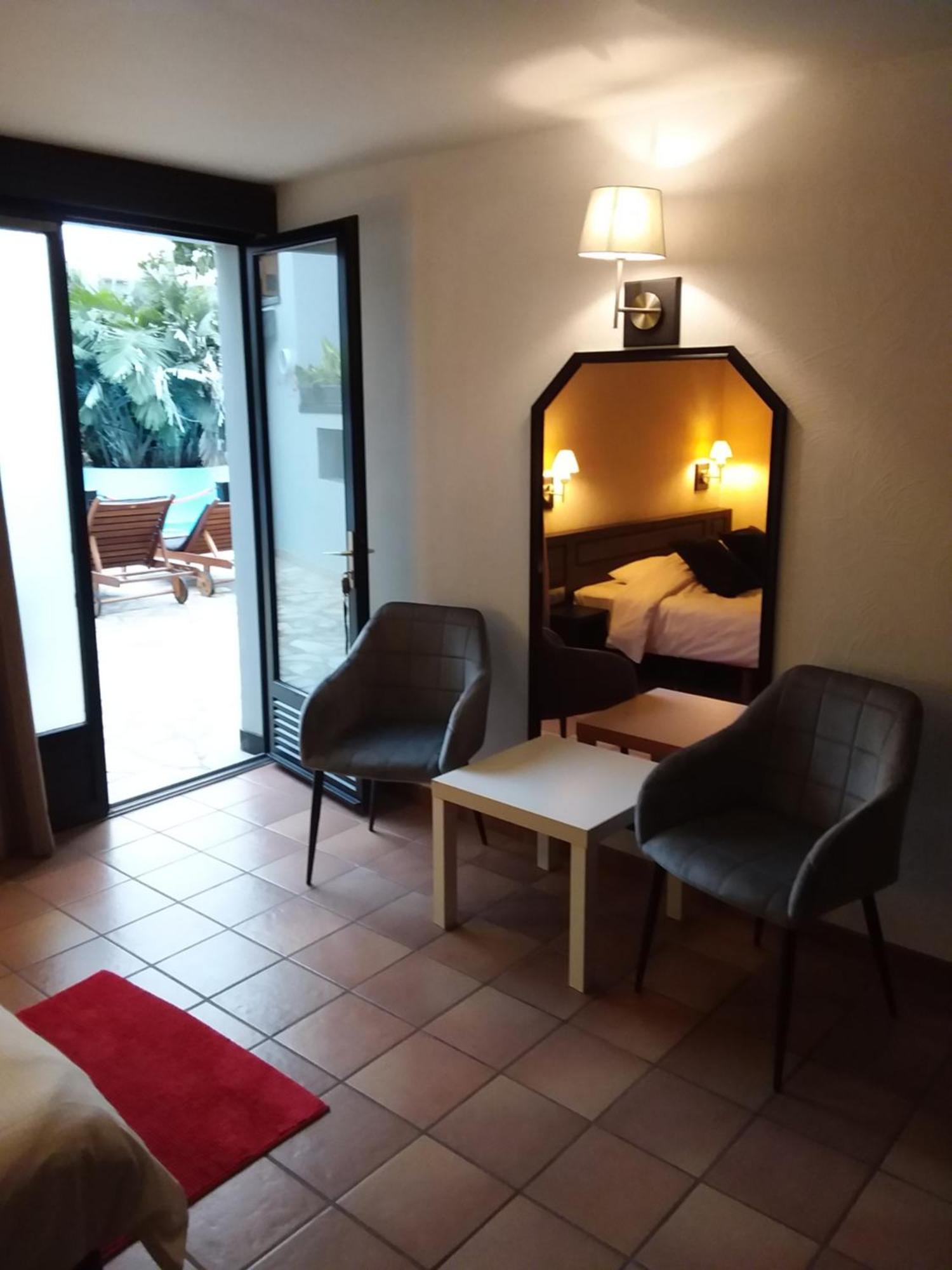 Tropical Hotel Durbuy Luaran gambar