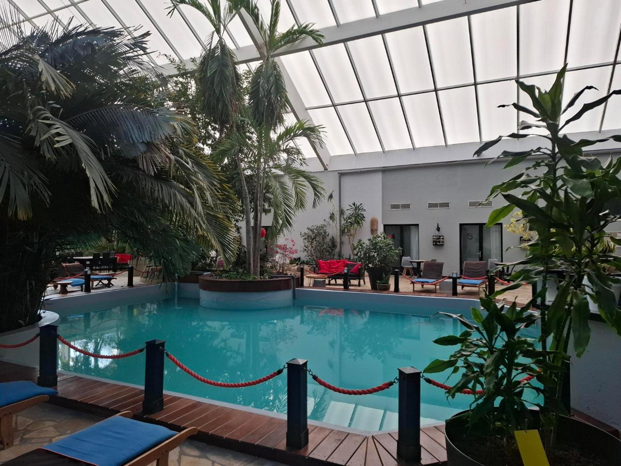 Tropical Hotel Durbuy Luaran gambar