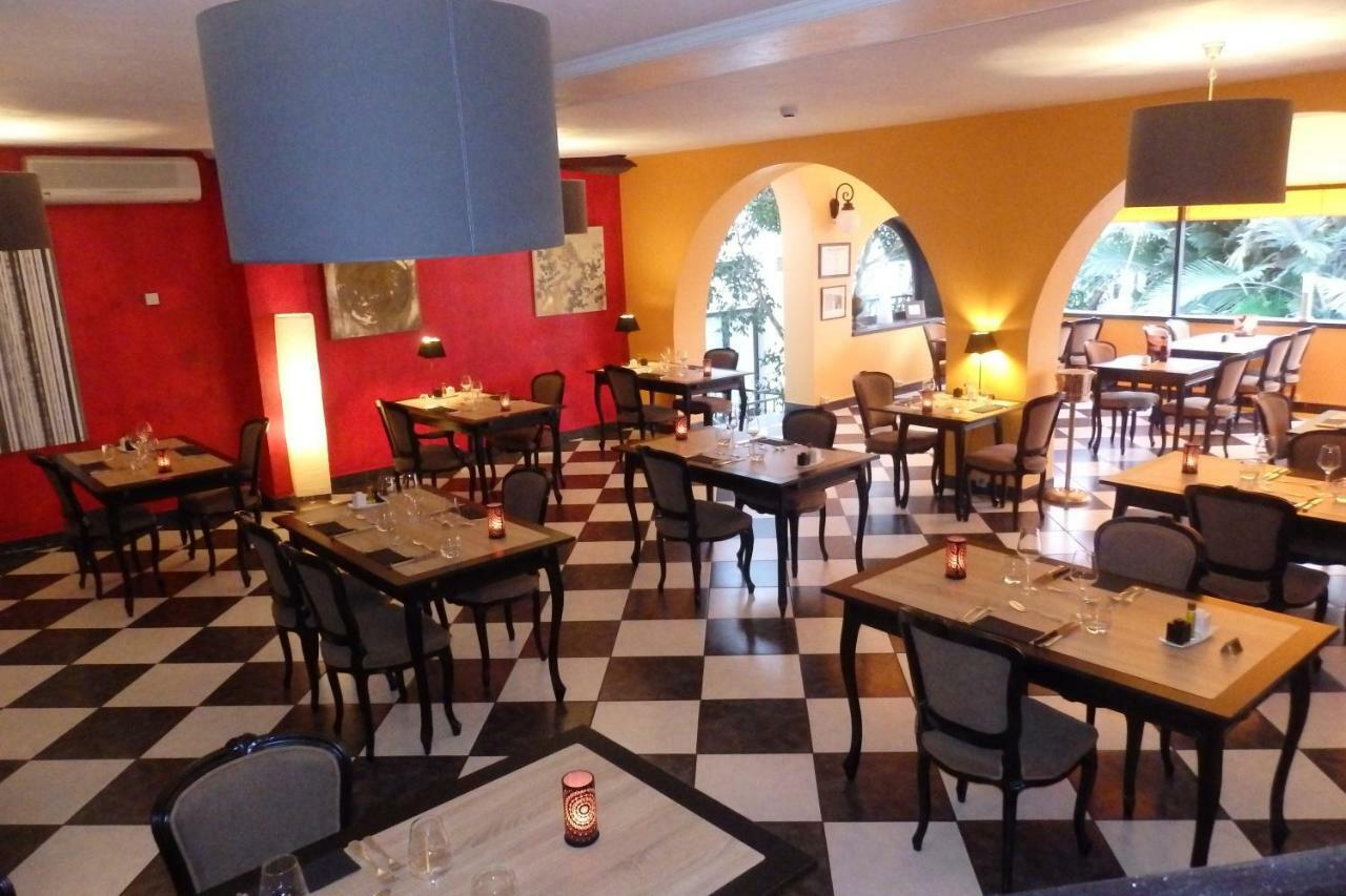 Tropical Hotel Durbuy Luaran gambar